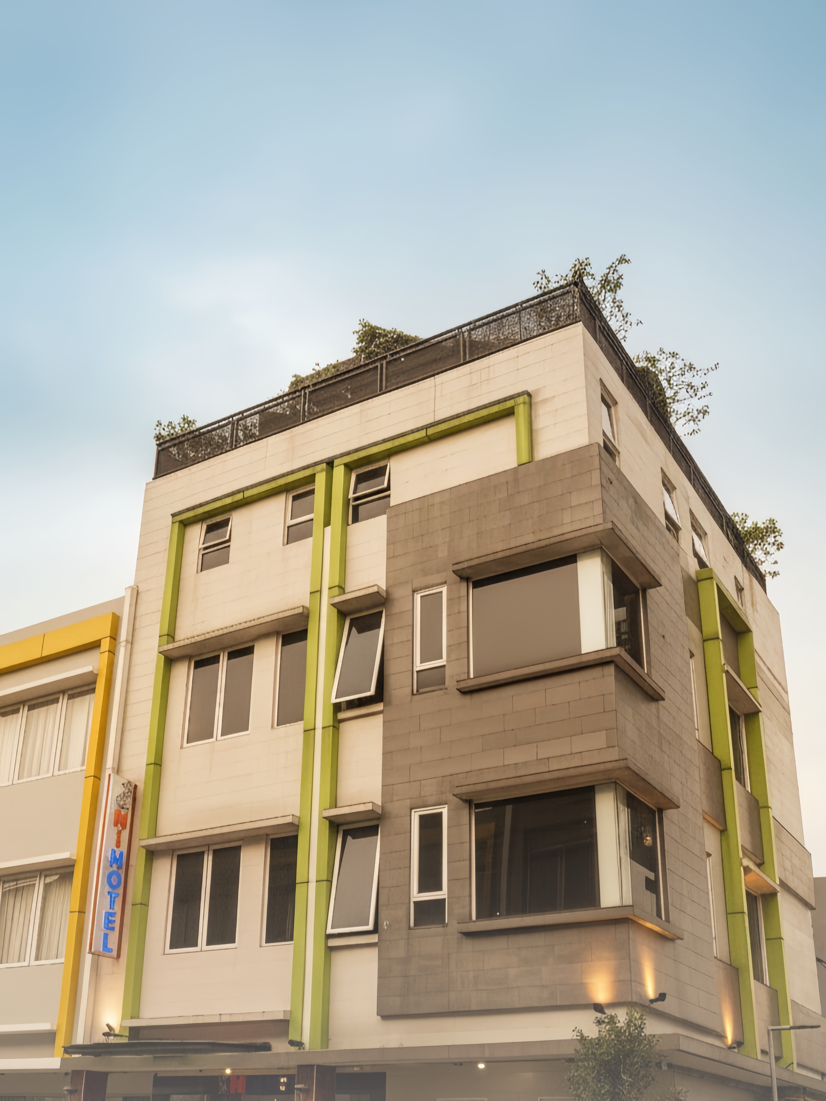 Tampilan Hotel NiHOTEL